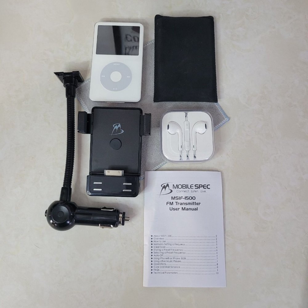 Apple iPod Video Classic Lot 5th Gen 30GB White MA444LL A1136 WORKS GREAT TESTED